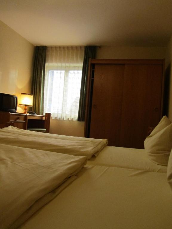 Hotel Gasthof Humplbräu Wolfratshausen Rum bild